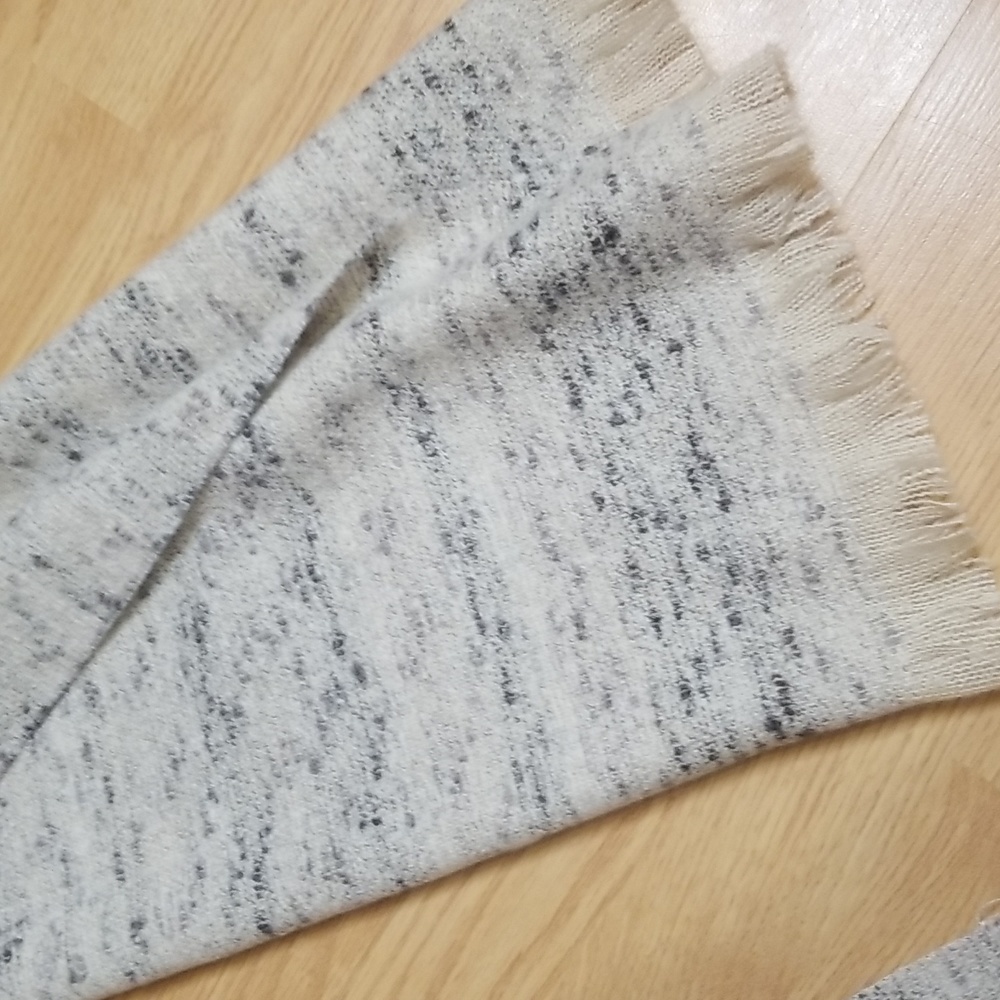 Cashmere Scarf - Picture 2 of 2